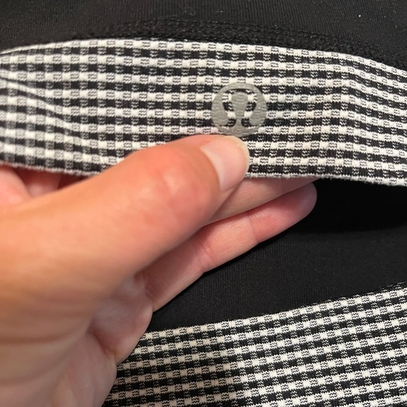 Lululemon High Rise Wide Leg Crop - Picture 4 of 6